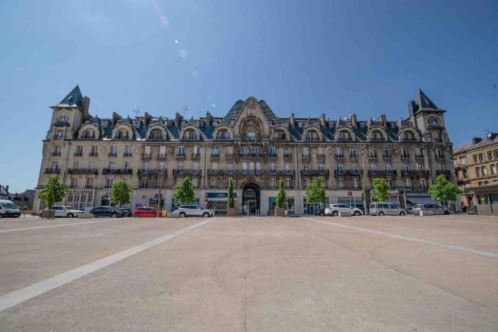 La Suite 7 Gite Urbain Charleville-Mézières Eksteriør billede