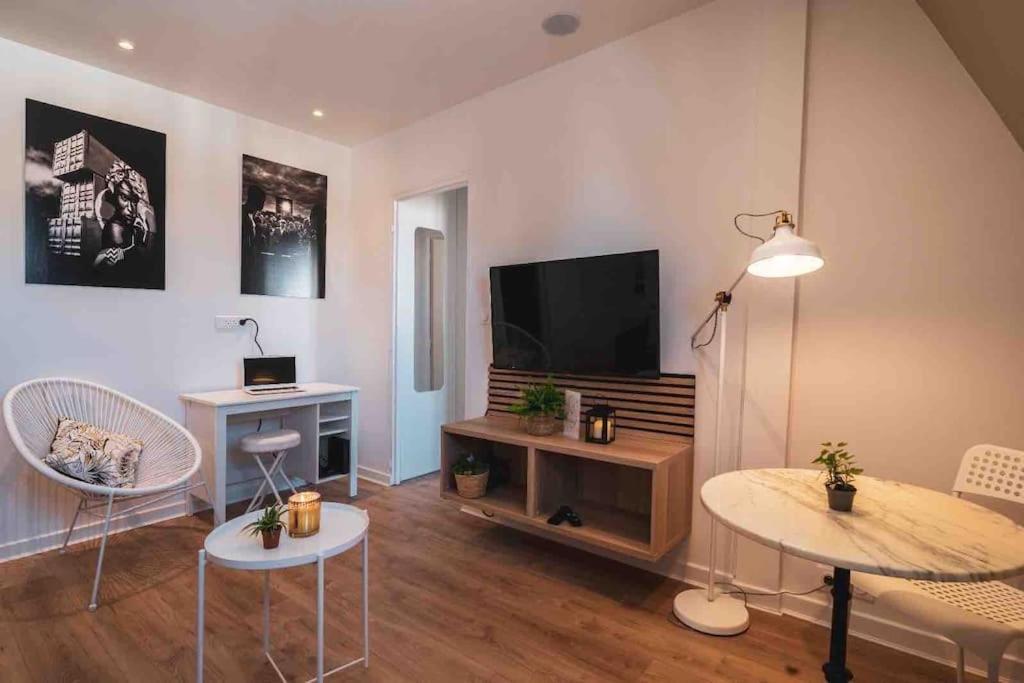 La Suite 7 Gite Urbain Charleville-Mézières Eksteriør billede