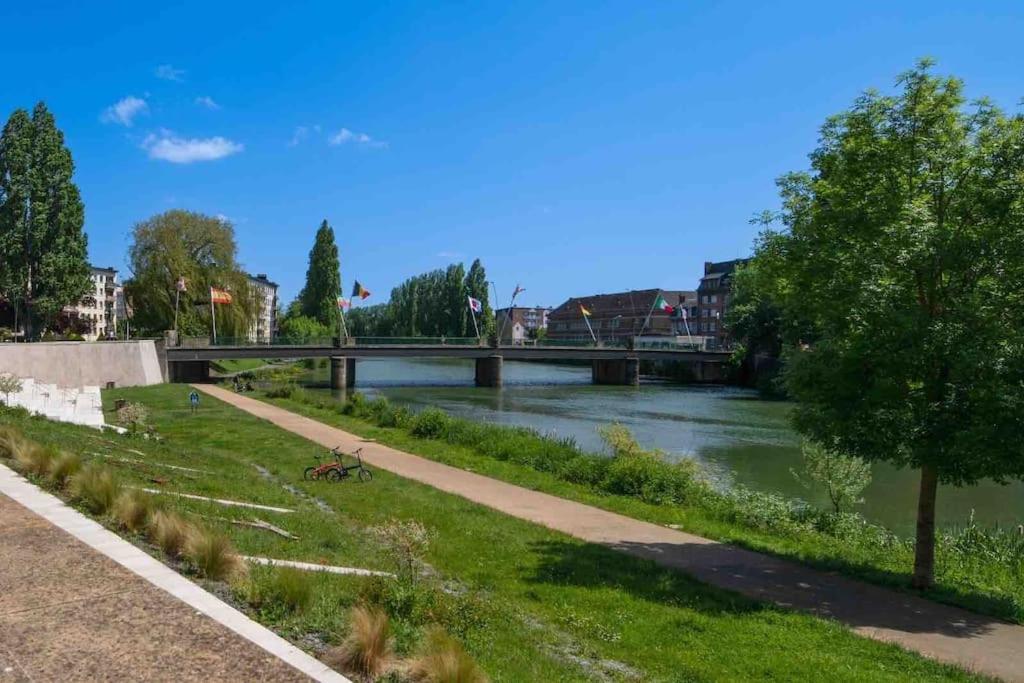 La Suite 7 Gite Urbain Charleville-Mézières Eksteriør billede